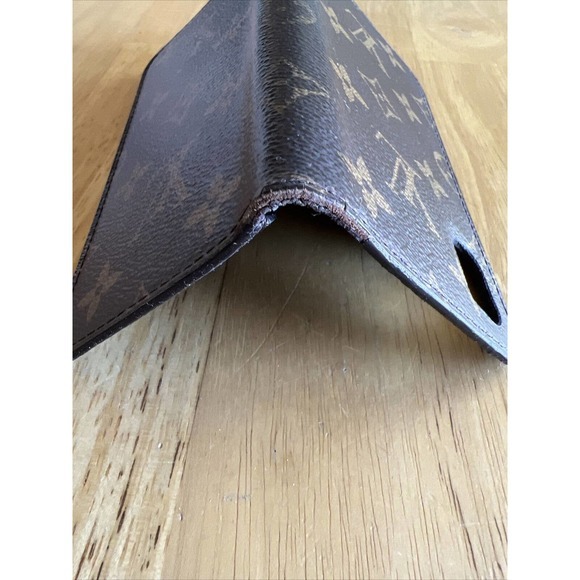 Authentic Louis Vuitton Monogram Folio iPhone 7 Case Brown‎ Ships from USA EUC - Picture 9 of 13